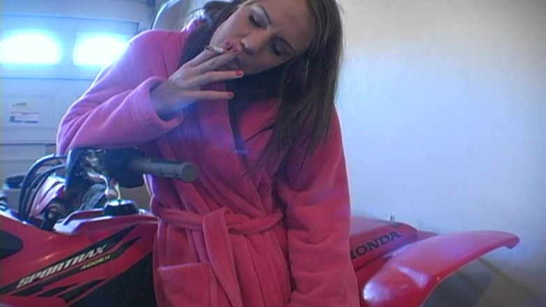 LegalThisWeek: 艾迪生玫瑰吸烟以艾迪生玫瑰为特色