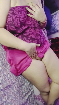 Auto-a savurat o indiancă desi bhabi matură