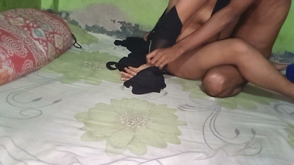 Arif: Hijabi Wife Slapped During Puja Holidays