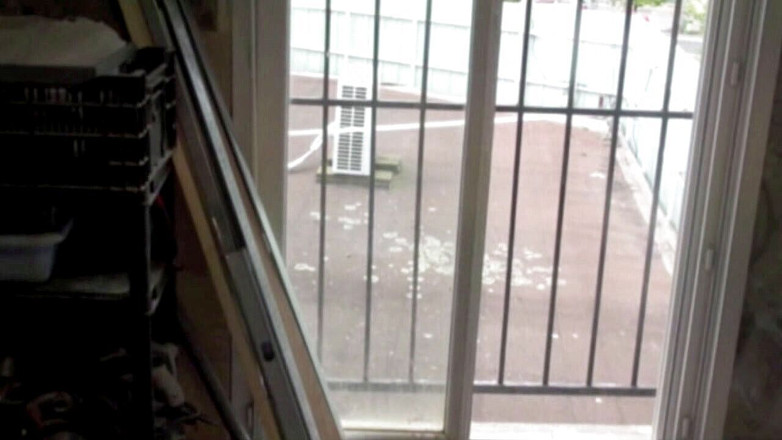 CASTING PORN AMATOR: Futută de polițistul dominant