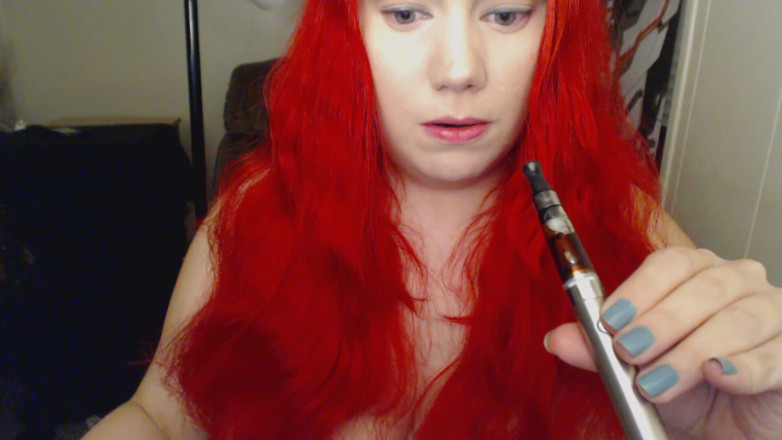 Scarlet Vixen: Feticcio con tosse dello svapo