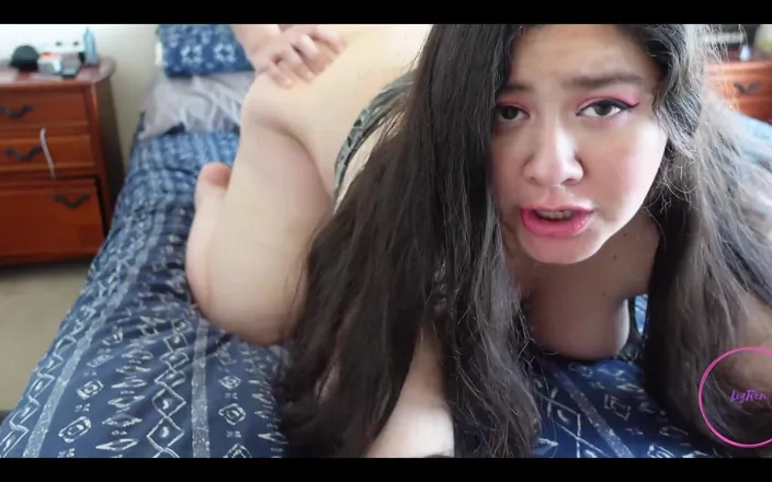 Lizren: My Fan Gives Me Doggy Style - Lizren