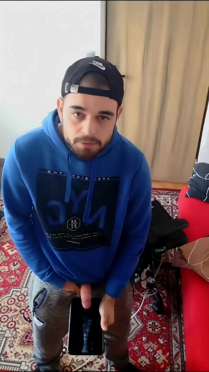jerkofflover: Cumshot in My Room on a Tablet.