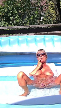 Dirtymilftina Fuck Me in the Pool