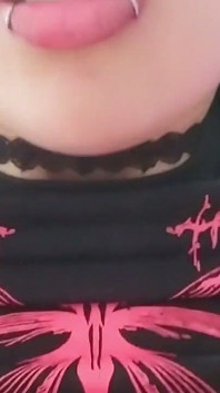 Kåta styvsyster knullas hårt och får spermasprut i sin tighta jungfru fitta