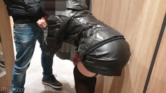 Miss Creamy: Halka açık seks - ateşli öğretmen alışveriş merkezi soyunma odasında sikimi teşhir...