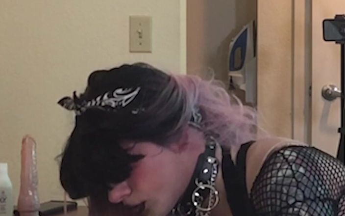 Jake Grand the man: Goth Sissy Jade Madison Deepthroating Dick - Kompilace 5