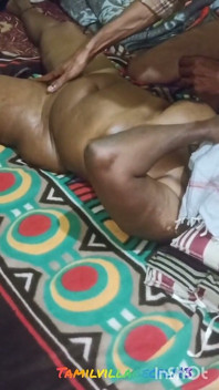Tamil village dusky casa esposa e massageador parte 2