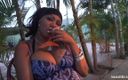 Smoke it bitch: Une Dominicaine à forte poitrine fumeuse