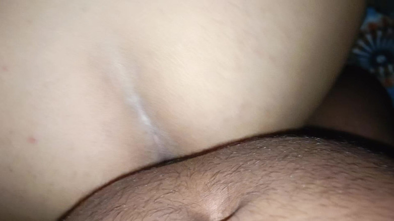 Catchybusty: 흑인 대물 자지에게 따먹히는 핫한 갈색 머리