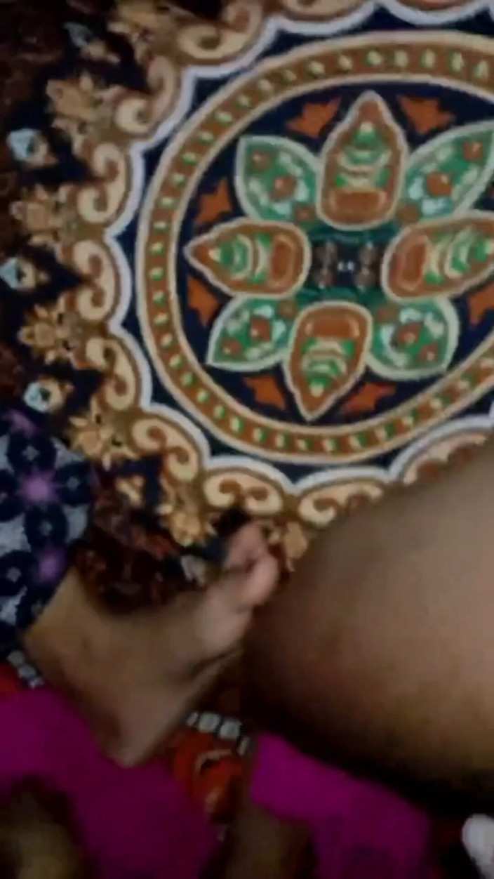 Boneshaker: Deshi vesnická dívka dogy šuká v noci přítelkyně porno