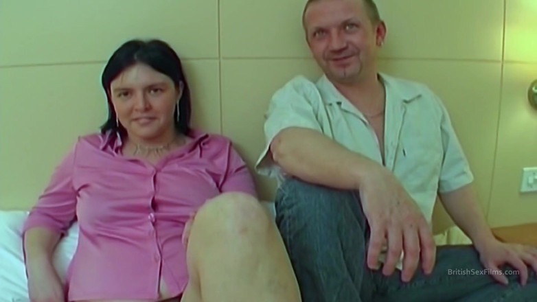 British Sex Films: Toying the wife before sex with a stranger