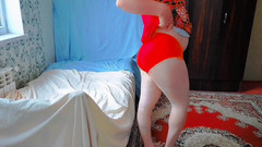 Kitty_Cross: Carina trans spompina un bacio alla telecamera