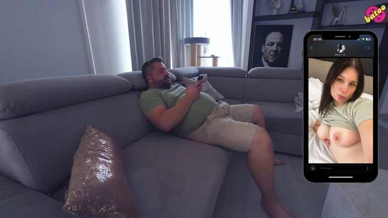 beauty_and_the_other_one: Мы соблазняли друг друга селфи и так возбуждались, что мы трахались очень жестко