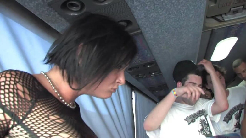 Fuck And Go: Beautiful slut looking for sex gets fucked on the bus