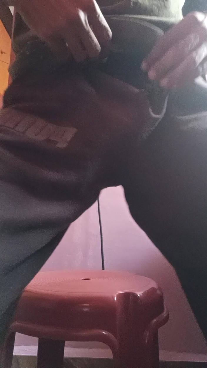 Robbie Erotic: Smaczny lolipop z kieszonkowej dziury na zewnątrz