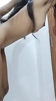 Seks romantik kampung India dengan teman wanita desi – video hindi penuh