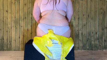 BeachBallsDuo: 10 Big Beach Balls Got Crushed Under Our 100kgs Asses!