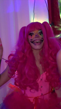 Pineapple Wfe Meets the Pink Clowns