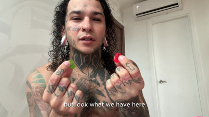 Dyavol: Giant Deminio Devours Gummy Ostos