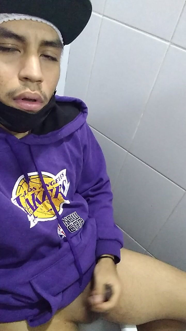 AlexAlejandro13: Îmi place foarte mult să-mi imaginez că o doamnă sexy...