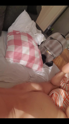 Boy jerking off: Acorde cedo