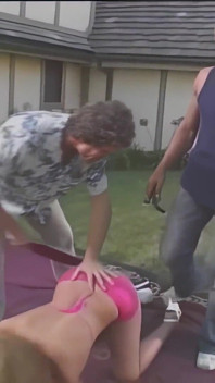 La Ragazza E I Suoi Peni