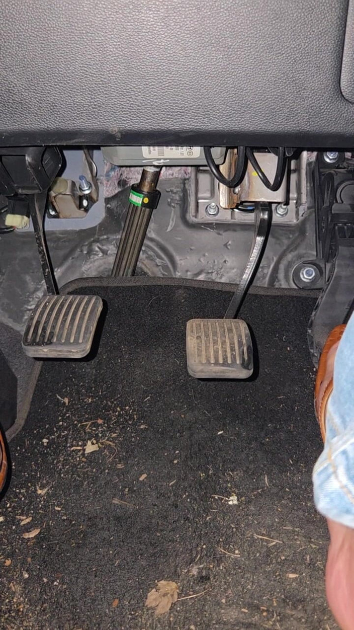 Bella Roma: Fußfetisch, pedalpumpen