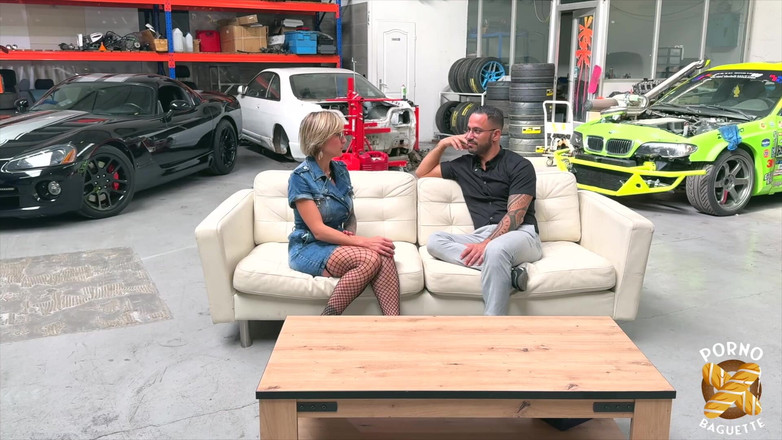 Porno Baguette: Dine, 화려한 밀프, 하드코어 섹스를 좋아해!