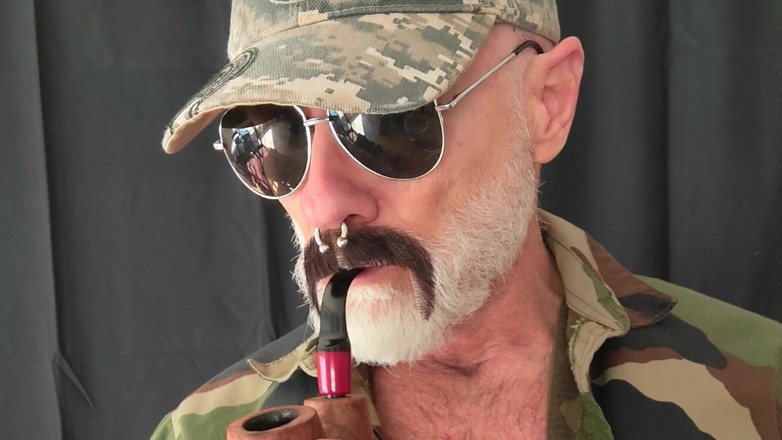 MusclesCigarsFFPig: Dojrzałe wojskowe