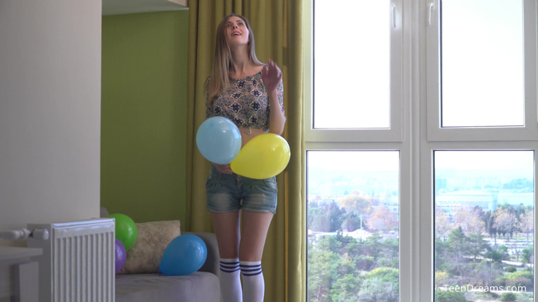 Teen Dreams: Sandra Phoenix