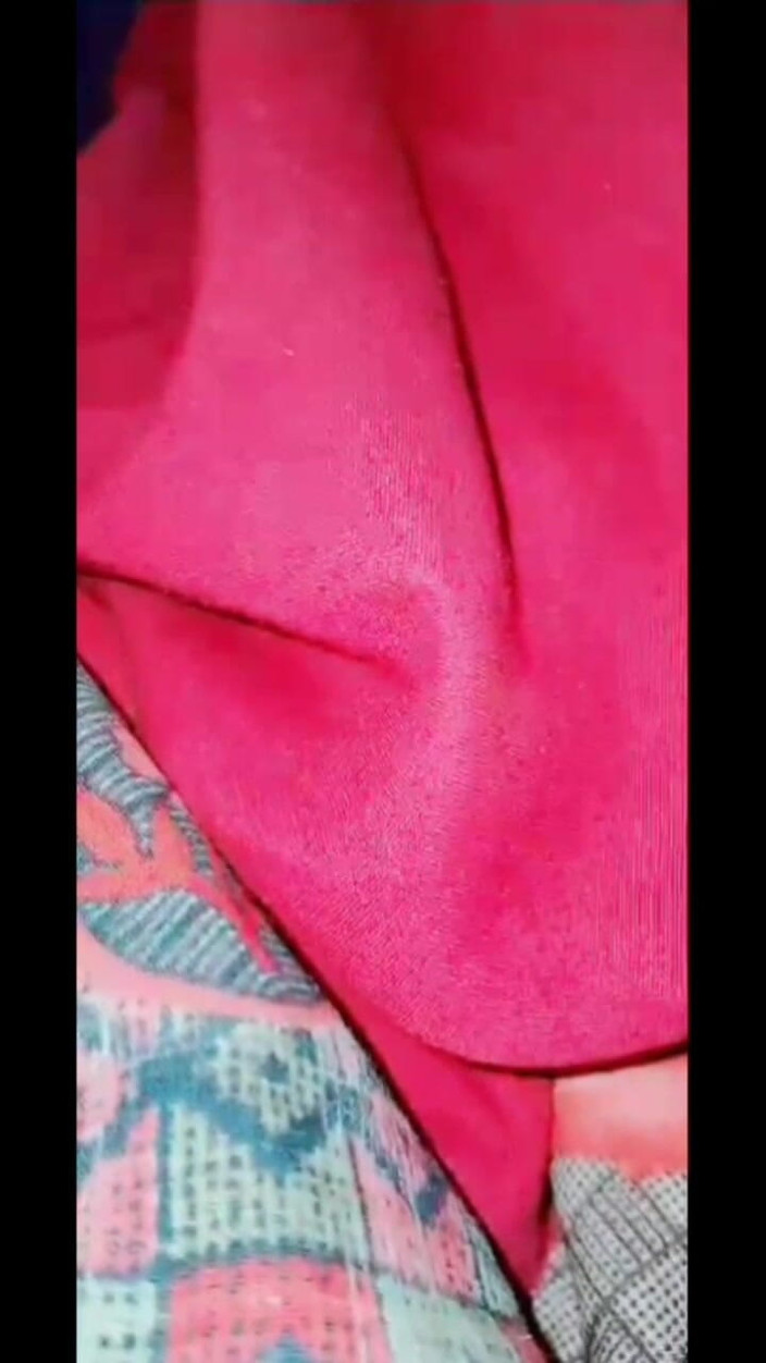 TricolorMusic3: Âm hộ của tôi đang ngứa rất nhiều, hôm nay có...