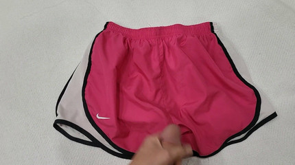 Michael Moore: Sborra su un'altra coppia di pantaloncini di sorella