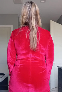 KimitheMilfMommy: Vtlačit se dovnitř.... uvolnit... vmáčknout dovnitř... uvolnit