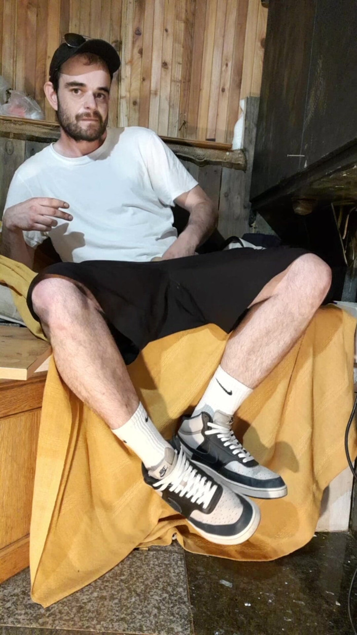 jerkofflover: Honenie V Teniskách Nike
