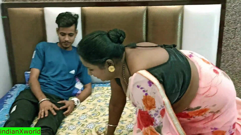 Indian Xshot: Villaggio indiano bengalese Bhabhi sesso con il cattivo Devar! Eccitante...