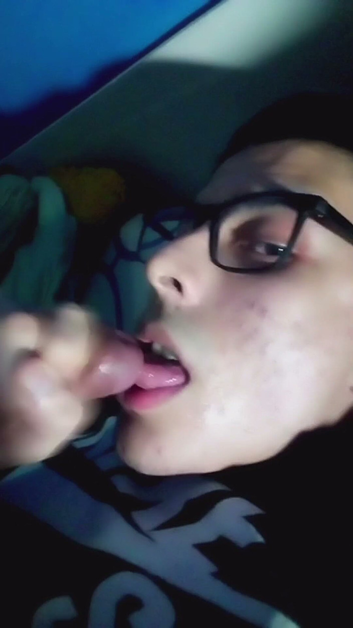 Celi Red: Selfsuck and Cum Twice in Mouth