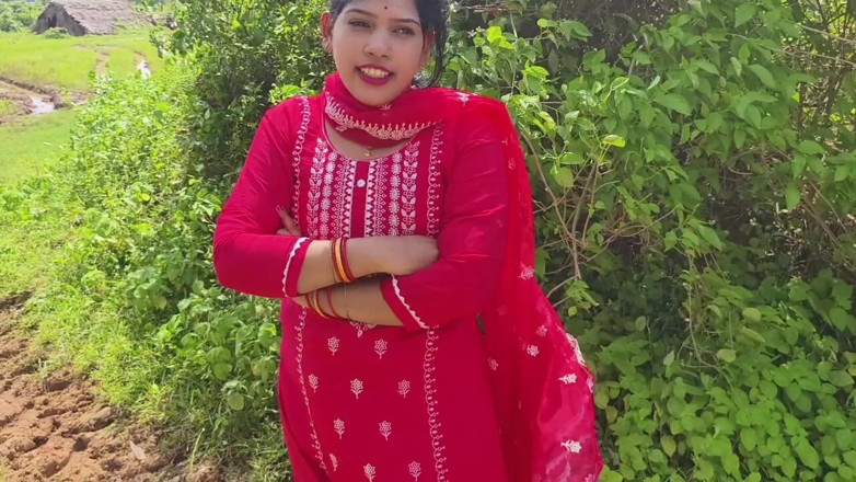 Sona bhabhi: sundar bangaali larki apne premi ke saath aautdor men stan...