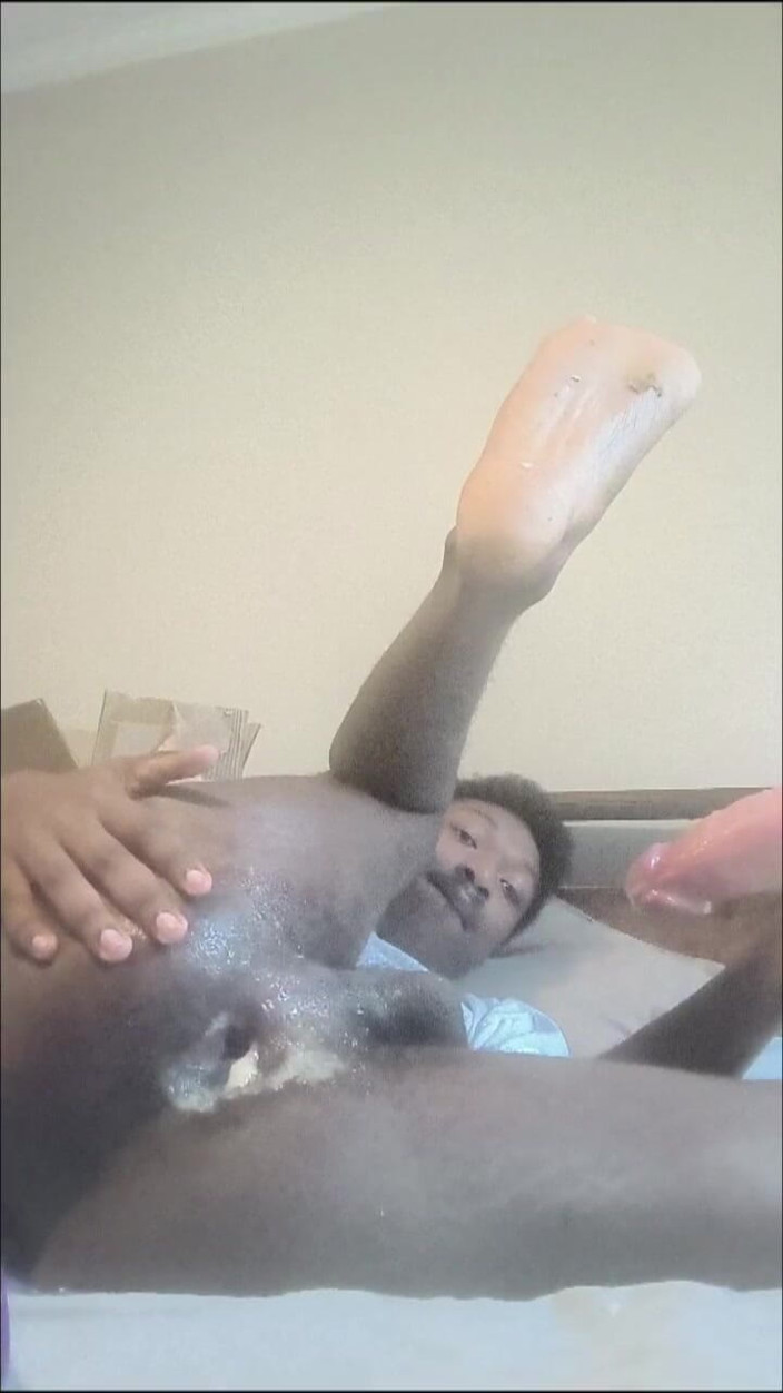 DaBlackFemboy: Escancarado Bussy Creaming e Farting