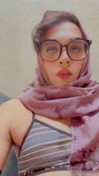 Apple00001: Čůrání na sebe - Jablko 00001