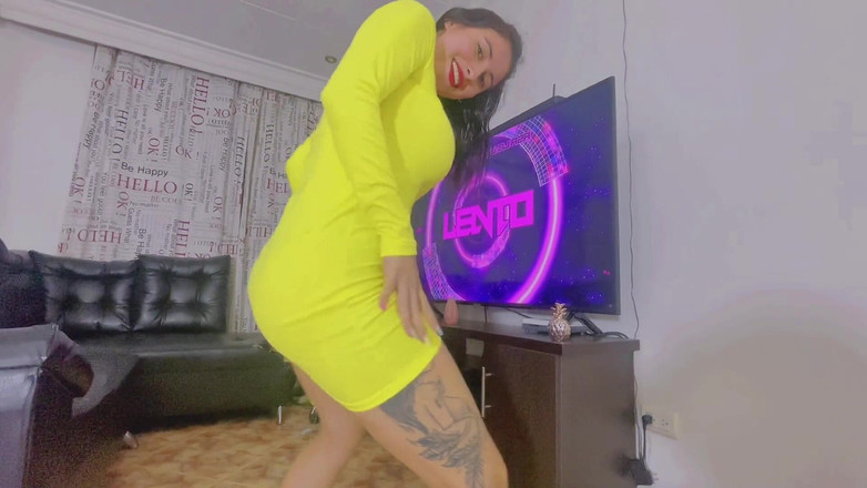 Jenifer Play: चुदाई xxx लड़की सड़क पर नीचे चलती है और मैं उसे अपने घर ले जाती हूं चुदाई jeniferplay xxx