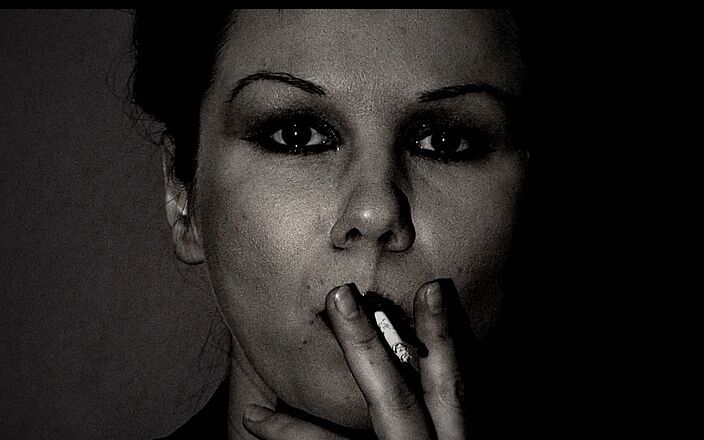 Lydia Privat: Userwishclip धूम्रपान