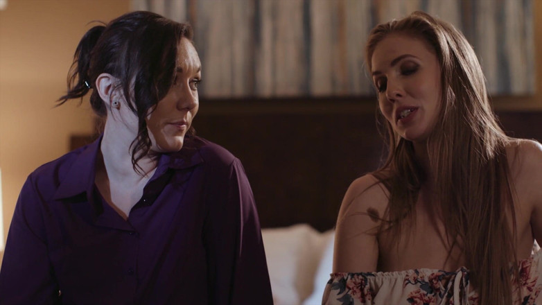 SweetheartVideo: Lesbian adv. Spesialis strap-on 15_scene 1_strap dengannya