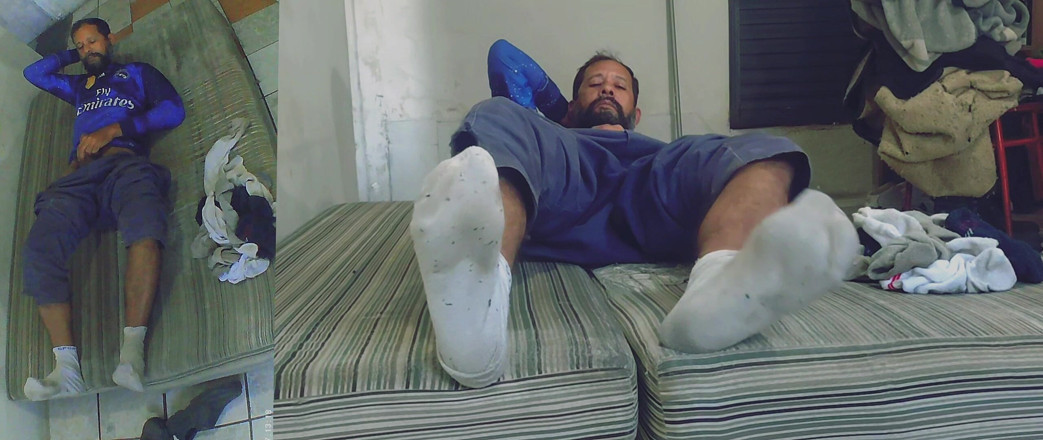 Stink HairyMale: Stokin dan kaki terpakai