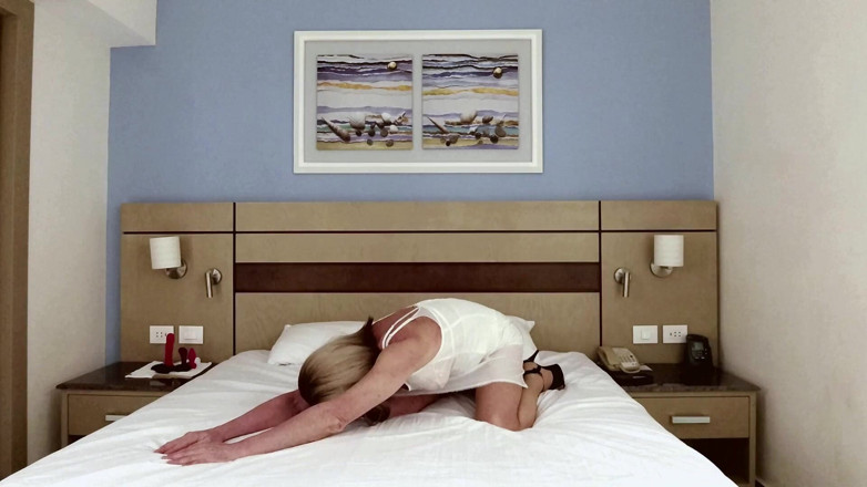 Sissy Cummy Lingerie: Michelle Hernandez heeft plezier in een hotel in Hurghada tijdens...