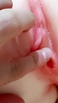 Olha minha nova boneca sexual feminina