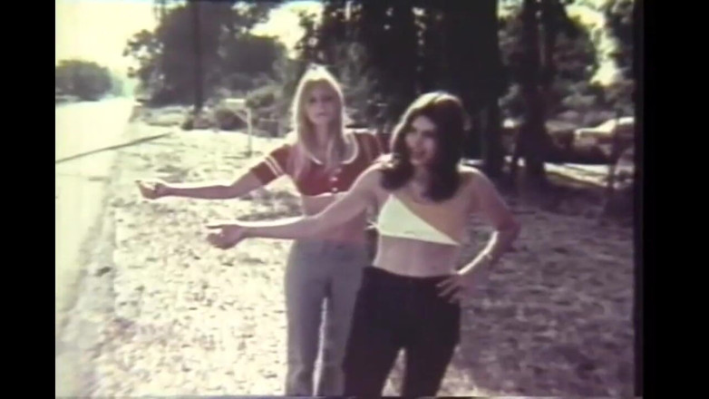 Vintage Usa: Hippies met harig poesje liften thuis geneukt
