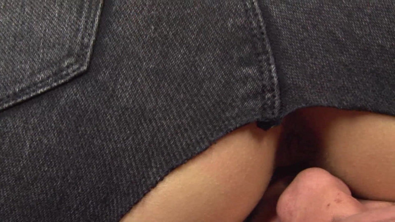 JapaneseAmateur: Pelacur mengerang saat dia masturbasi dengan vibrator sebelum menunggangi kontol