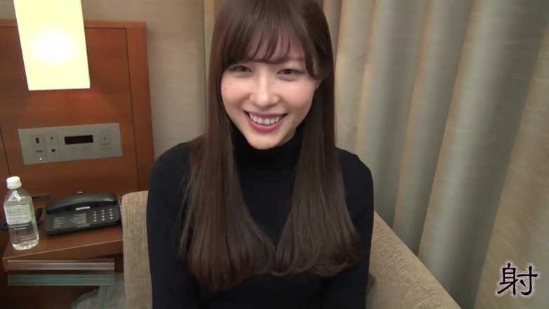 Studio JAV Launcher: 放荡的亚洲人。害羞的青少年喜欢自慰