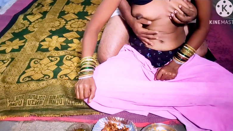 Desihotcouple: Indický vesnický pár tvrdě šuká